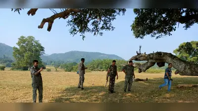 गुमला के इन इलाकों में नक्सलियों ने दो तल्ला स्कूल भवन के निर्माण पर लगायी रोक, जानें क्या है बड़ी वजह