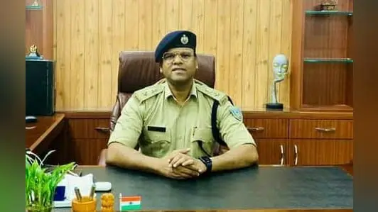 गुमला में पुलिस करायेगी फुटबॉल मैच, बंदूक का जवाब फुटबॉल से देने की हो रही है तैयारी