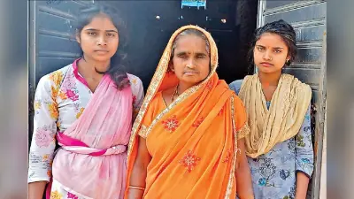 गुमला : पिता की मौत के बाद बहनों ने अपनाया परंपरागत व्यवसाय