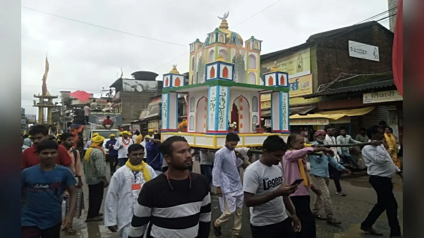 Muharram 2022: गुमला में शहादत ए हुसैन की याद में निकला मुहर्रम जुलूस, 14 अखाड़ों ने दिखाए करतब