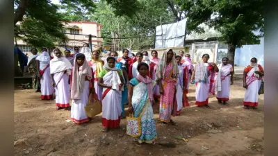 गुमला में पुलिस ने ग्रामीण युवकों को पीटा, मामला गरमाया