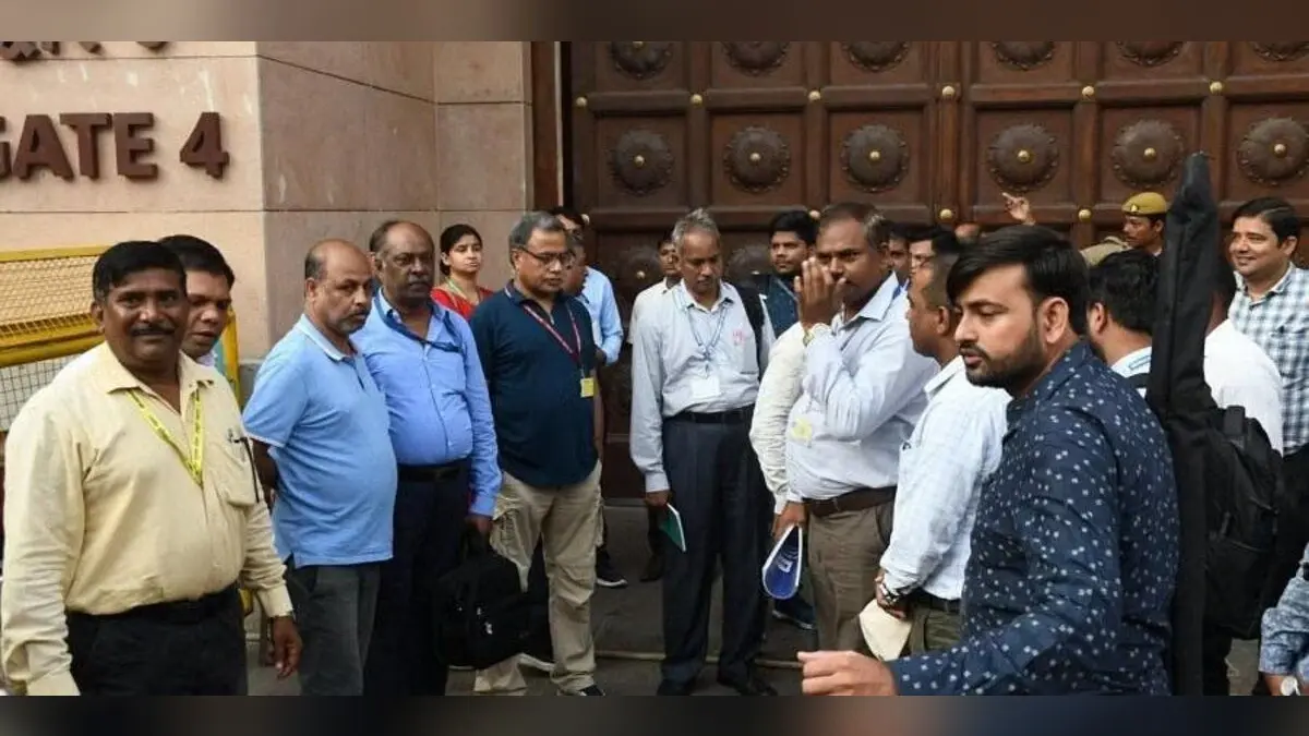 Gyanvapi Survey: ज्ञानवापी परिसर की सर्वे रिपोर्ट आज कोर्ट में पेश करेगी एएसआई, 100 दिन बाद सामने आएगा सच!