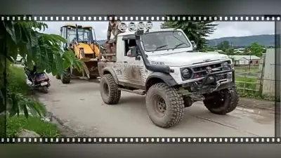 Maruti Gypsy ने खींचा 7500 किलो की JCB को, स्टंट देखकर हैरान हो जाएंगे आप