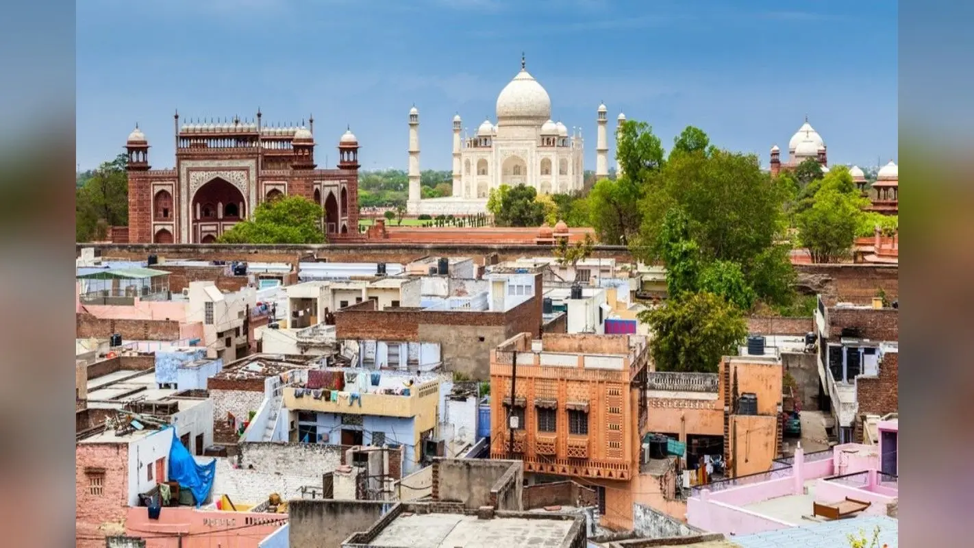 Agra Tourist Place: आगरा में सिर्फ ताजमहल ही नहीं इन 4 जगहों की भी करें सैर, देखिए तस्वीरें