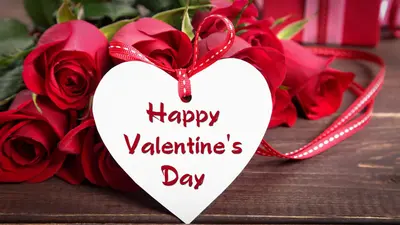 Happy Valentine Day 2021 Wishes, Images, Quotes, Messages: मोहब्बत लफ्जों की मोहताज नहीं होती…इस वैलेंटाइन्स डे अपने प्यार के सामने ऐसे एक्सप्रेस करें अपनी फीलिंग, भेजें रोमांटिक शायरी, मैसेज, कोट्स