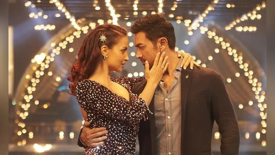 Har Funn Maula Song Out: आमिर खान ने ‘हरफनमौला’ गाने में Bigg Boss कंटेस्टेंट एली अवराम साथ दिखाएं डांस मूव्ज, Video Viral