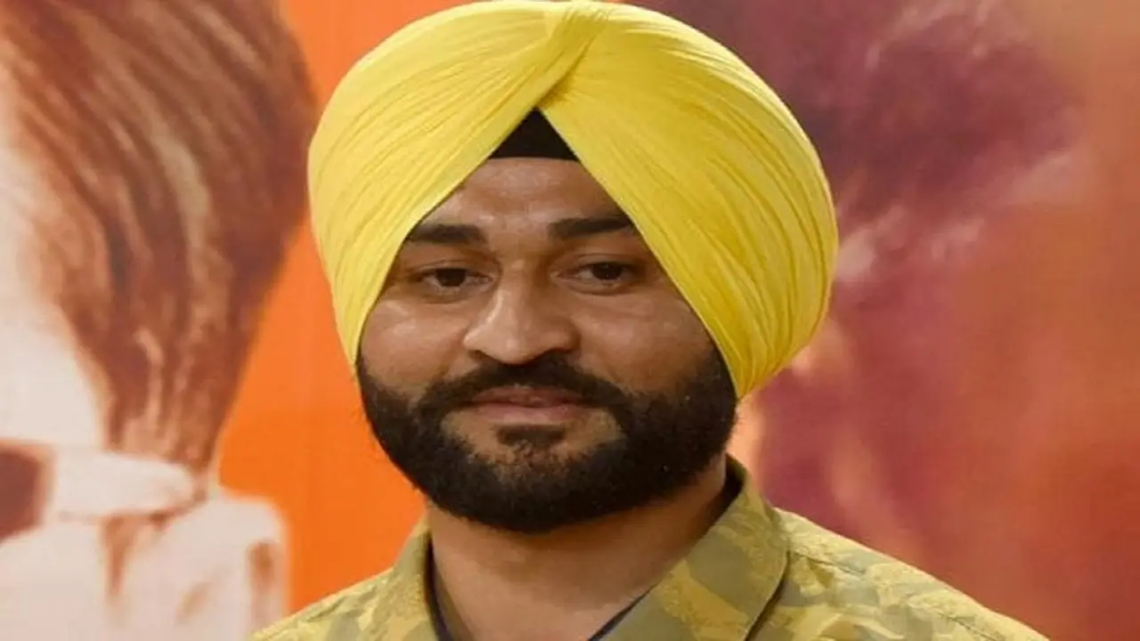 Sandeep Singh Case: खाप महापंचायत ने किया महिला कोच का समर्थन, हरियाणा के मंत्री को गिरफ्तार करने की मांग