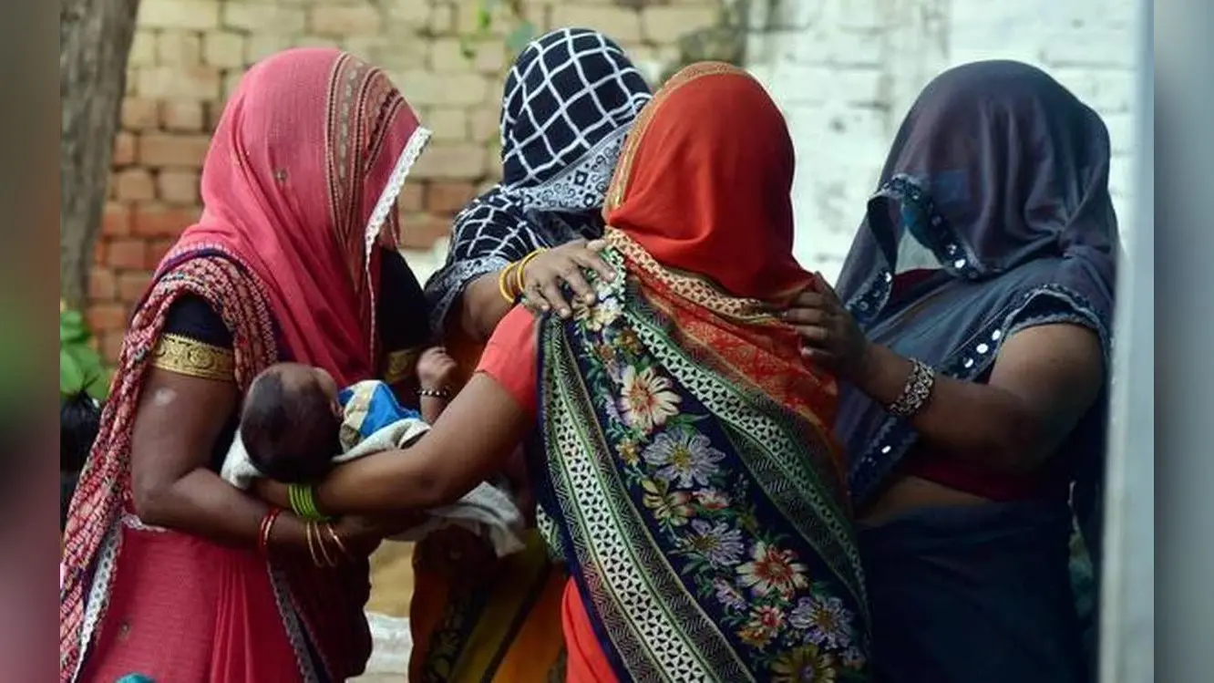 Hathras Case: हाथरस मामले में केस को दिल्ली शिफ्ट कराना चाहता है पीड़िता का परिवार, कहा – हम बस सुरक्षा चाहते हैं