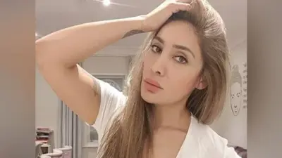 नेपोटिज्म पर सोफिया हयात बोली- मुझे ‘बेचने और खरीदने’ की कोशिश कर रहे थे लोग…
