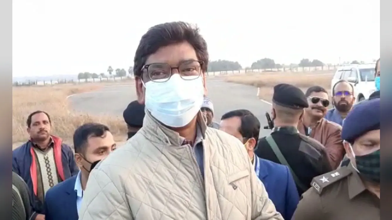 Uttarakhand Glacier Disaster : आपदा में फंसे झारखंड के लोगों के लिए हेमंत सरकार ने जारी की हेल्पलाइन नंबर, मिलेगी सहायता