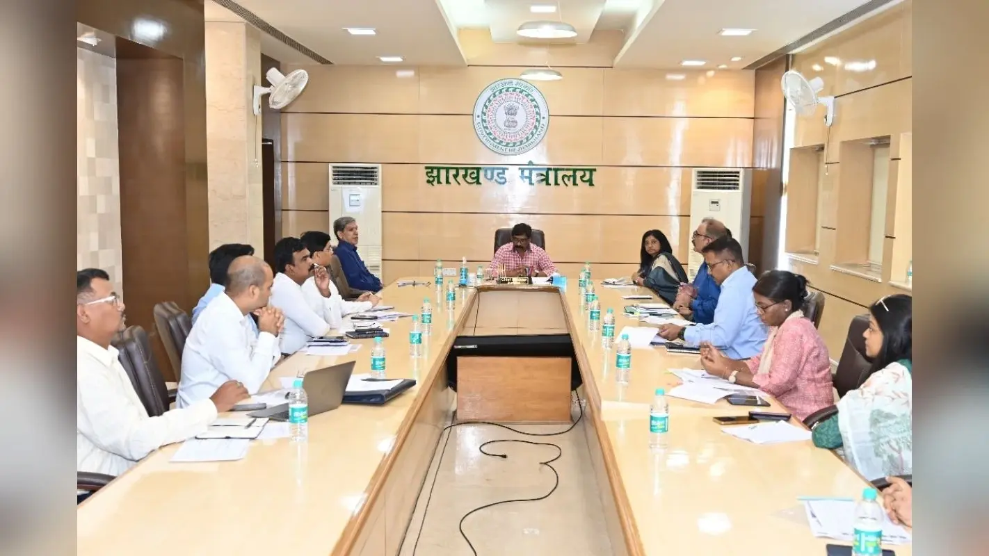 झारखंड: सीएम हेमंत सोरेन की हाईलेवल मीटिंग, मानव तस्करी, बाल श्रम एवं प्रवासी श्रमिकों को लेकर दिया ये मंत्र