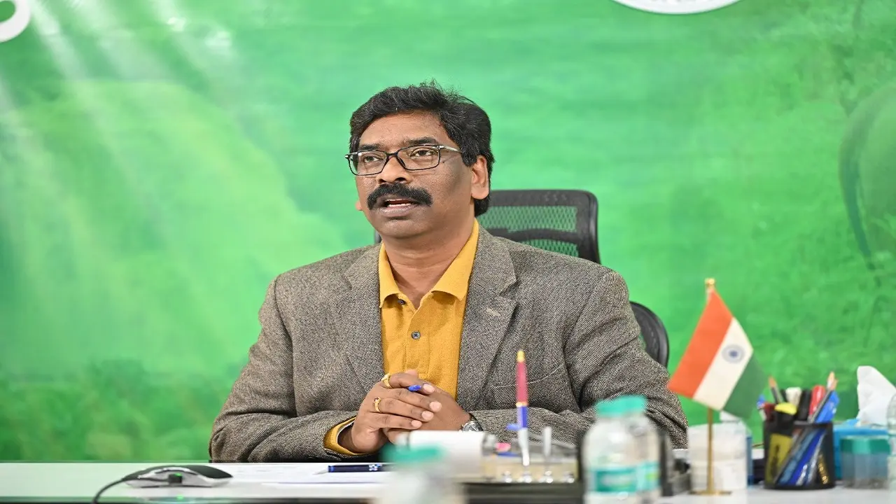 सीएम हेमंत सोरेन आज हाईकोर्ट में समन को देंगे चुनौती, ईडी को सौंपी याचिका की प्रति, पेश होने को लेकर संशय