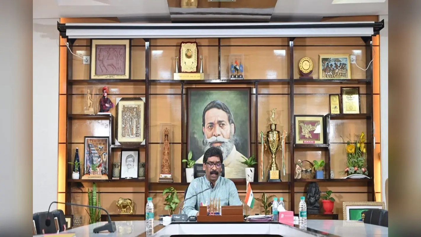हेमंत सोरेन सरकार की पहल, झारखंड के प्रतिभाशाली बच्चों को विदेश में पढ़ाई के लिए मिलेगी स्कॉलरशिप