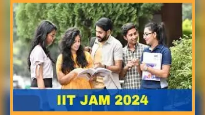 गढ़वा : शौच करने गयी आंगनबाड़ी सहायिका पर भालू ने किया हमला, अस्पताल में भर्ती