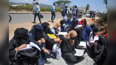 Hijab Row: क्या हिजाब पहनना अनिवार्य धार्मिक प्रथा है? इन 3 सवालों का जवाब देते हुए HC ने सुनाया फैसला