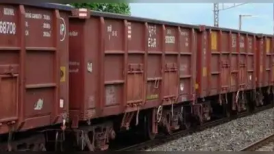 Bareilly : मालगाड़ी के इंजन में लटका मिला महिला का कटा हुआ सिर, मचा हड़कंप, धड़ की तलाश में जुटी पुलिस