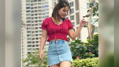 रेड क्रॉप टॉप में हिना खान का दिखा ऐसा अंदाज, फैंस बोले- ये लड़के आपको कितना पसंद करते हैं…