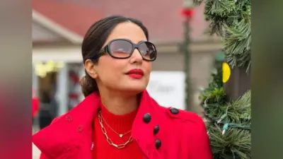 Hina Khan Photos: हिना खान ने रेड आउटफिट में बढ़ाया इंटरनेट का पारा, 2022 का किया खास तरीके से स्वागत