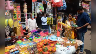 UP News: होली पर खूब बिकी गुजिया और रंग गुलाल, 50 करोड़ का बिका खोया, कानपुर में हुआ 250 करोड़ का कारोबार
