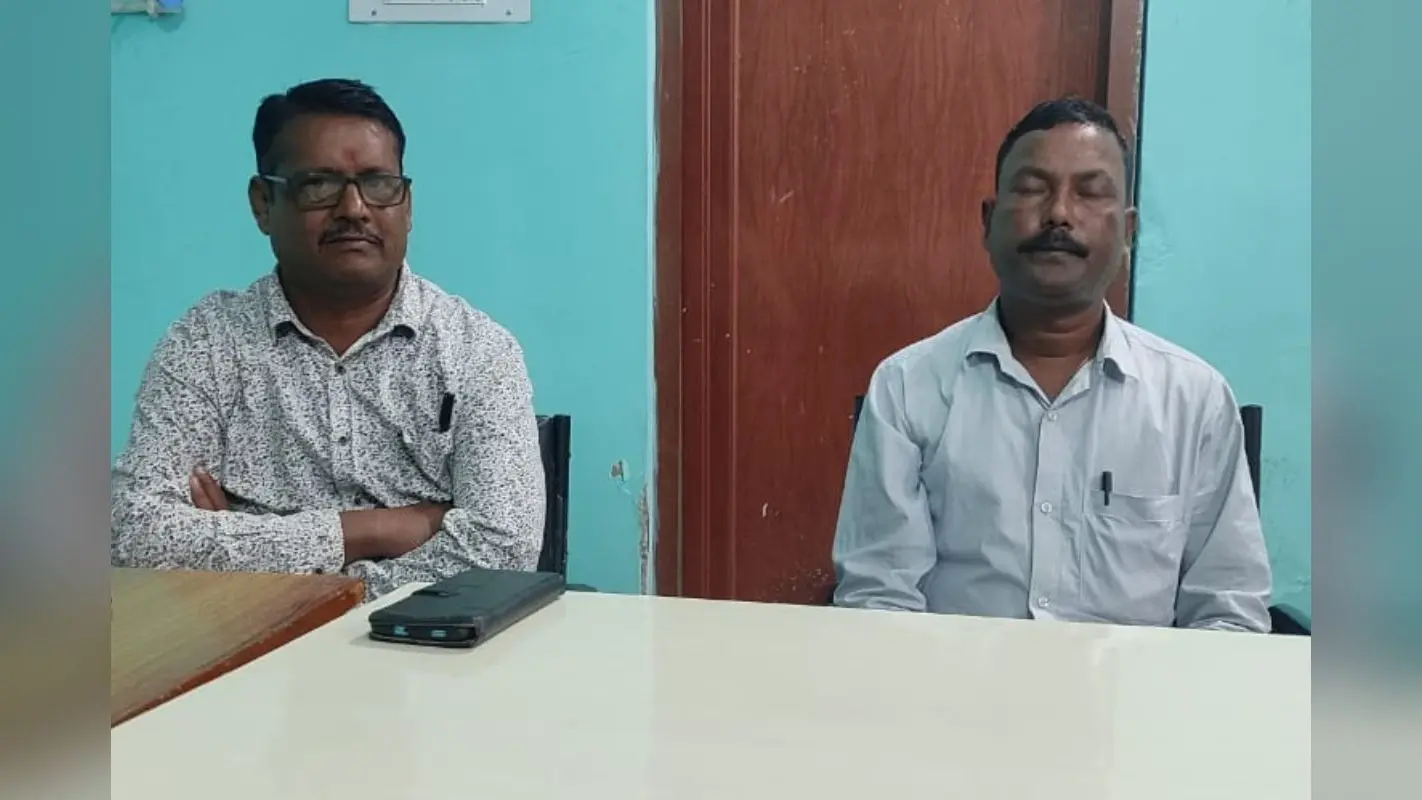 झारखंड: ACB ने होमगार्ड के दो जवानों को तीन हजार घूस लेते किया अरेस्ट, ड्यूटी के एवज में ले रहे थे रिश्वत