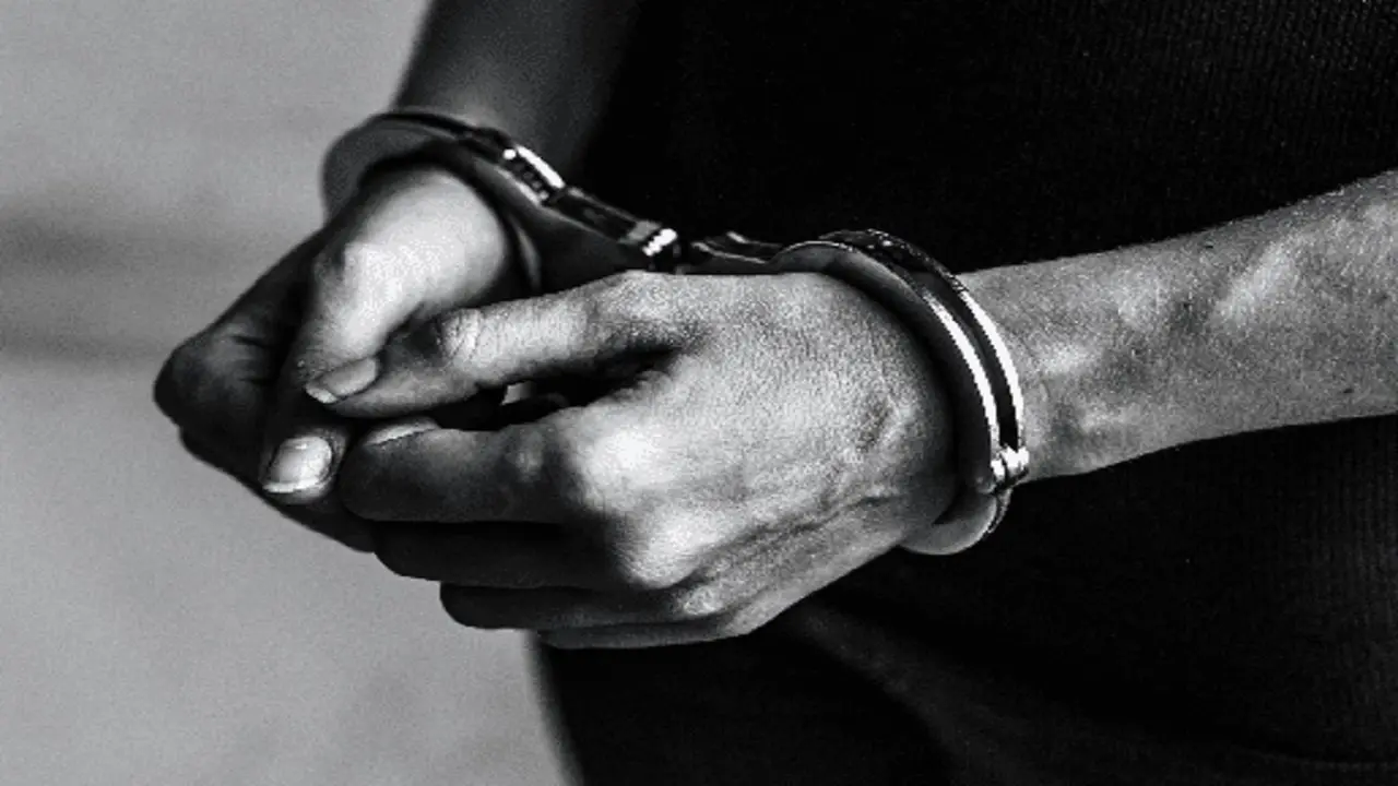 बिहार का कुख्यात डकैत यूपी से अरेस्ट, कई वर्षों से पुलिस को दे रहा था चकमा