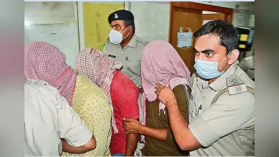Jharkhand: विधायक खरीदने निकले मजदूर और फल विक्रेता, दो लाख बरामद, तीन गिरफ्तार