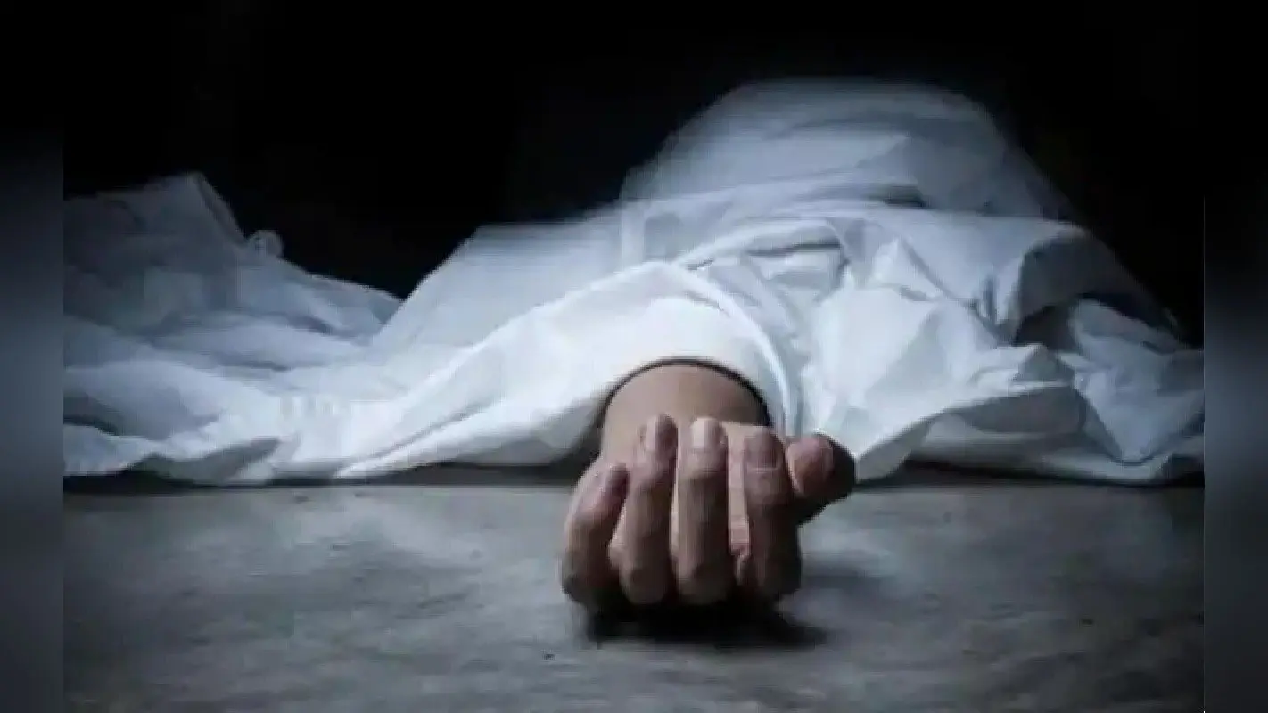 अलीगढ़ में संदिग्ध हालत में मजदूर की मौत, परिजनों ने लगाया ठेकेदार पर हत्या का आरोप, जांच में जुटी पुलिस