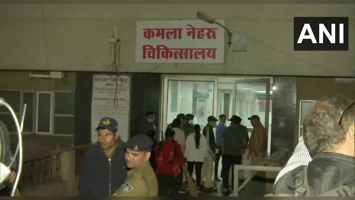 महाराष्ट्र के सिविल अस्पताल में लगी आग, 10 कोरोना मरीजों की मौत