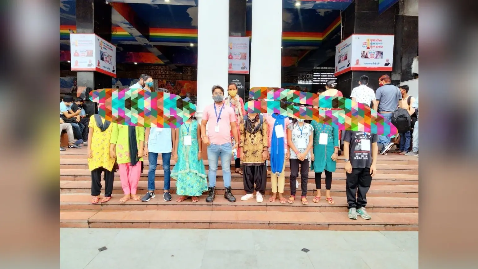 मानव तस्करी की शिकार झारखंड की 2 युवतियां व 8 बच्चे दिल्ली से कराए गए मुक्त, एक बेटी का मां ने कर दिया था सौदा