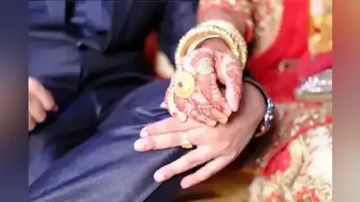 पत्नी की तलाश में भूख हड़ताल पर बैठा पति, 90 किमी. पैदल चलकर पहुंचा था थाने