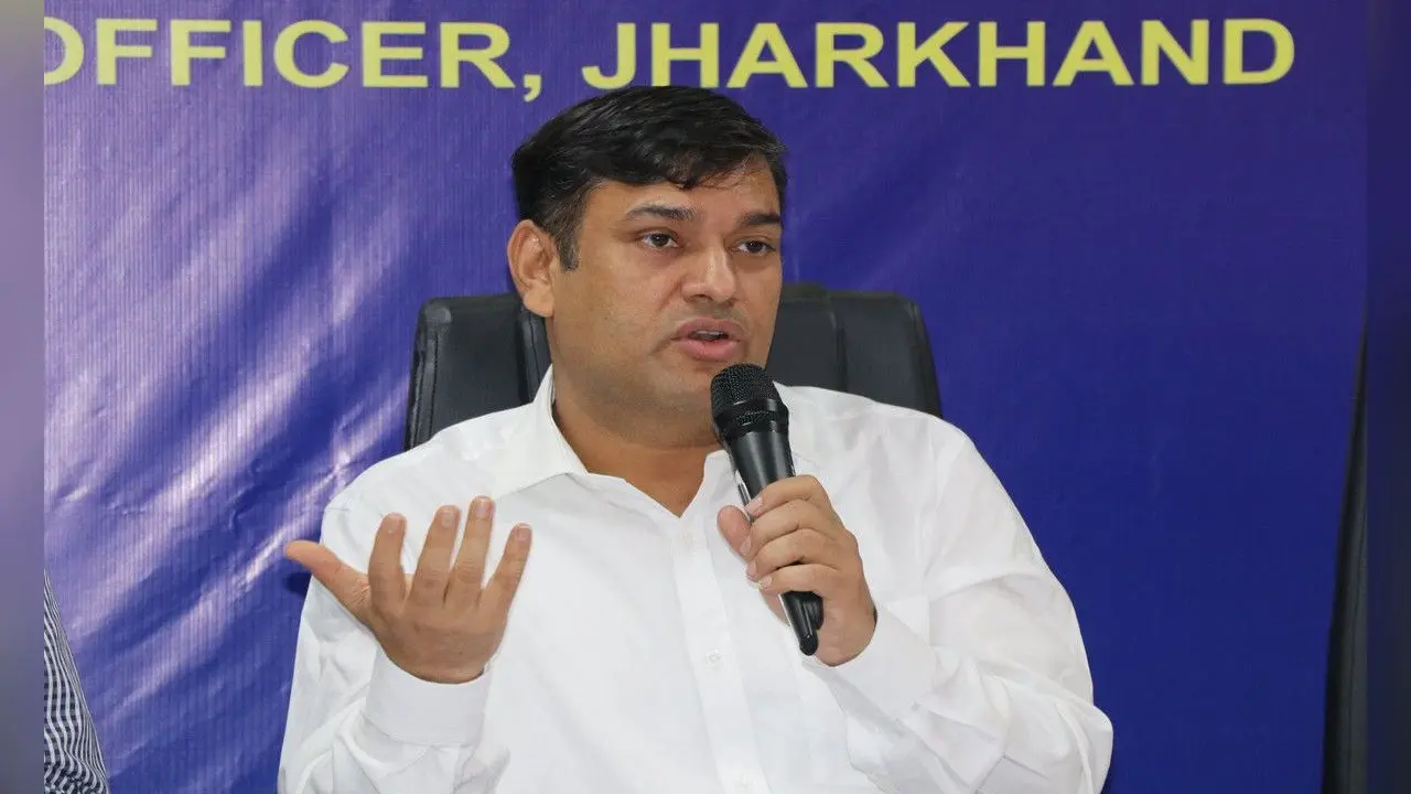 Jharkhand News: कमीशनखोरी मामले में मनीष रंजन से ईडी ऑफिस में आज पूछताछ