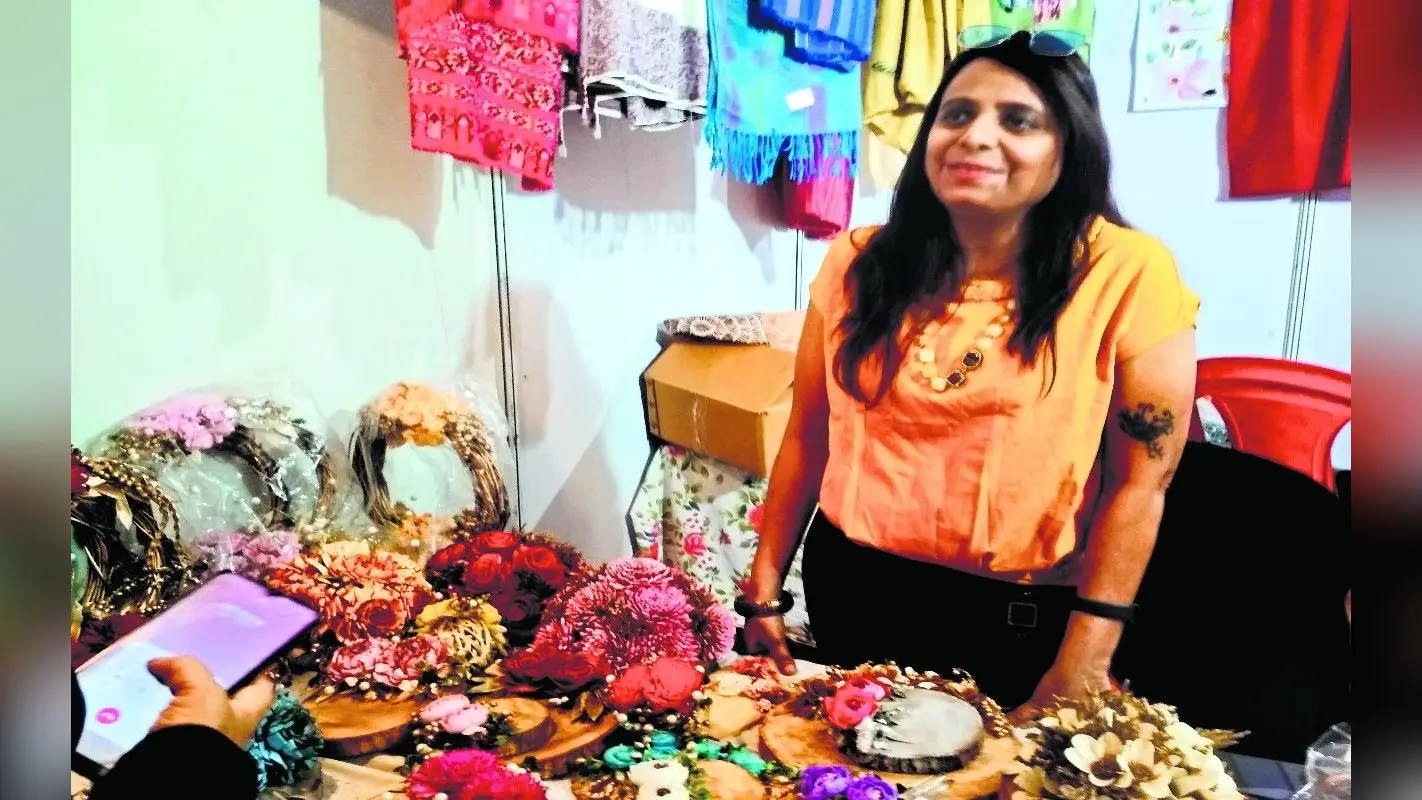 आर्ट एंड क्राफ्ट में आप भी खड़ा कर सकते हैं अपना बिजनेस, पढ़ें यह सक्सेस स्टोरी
