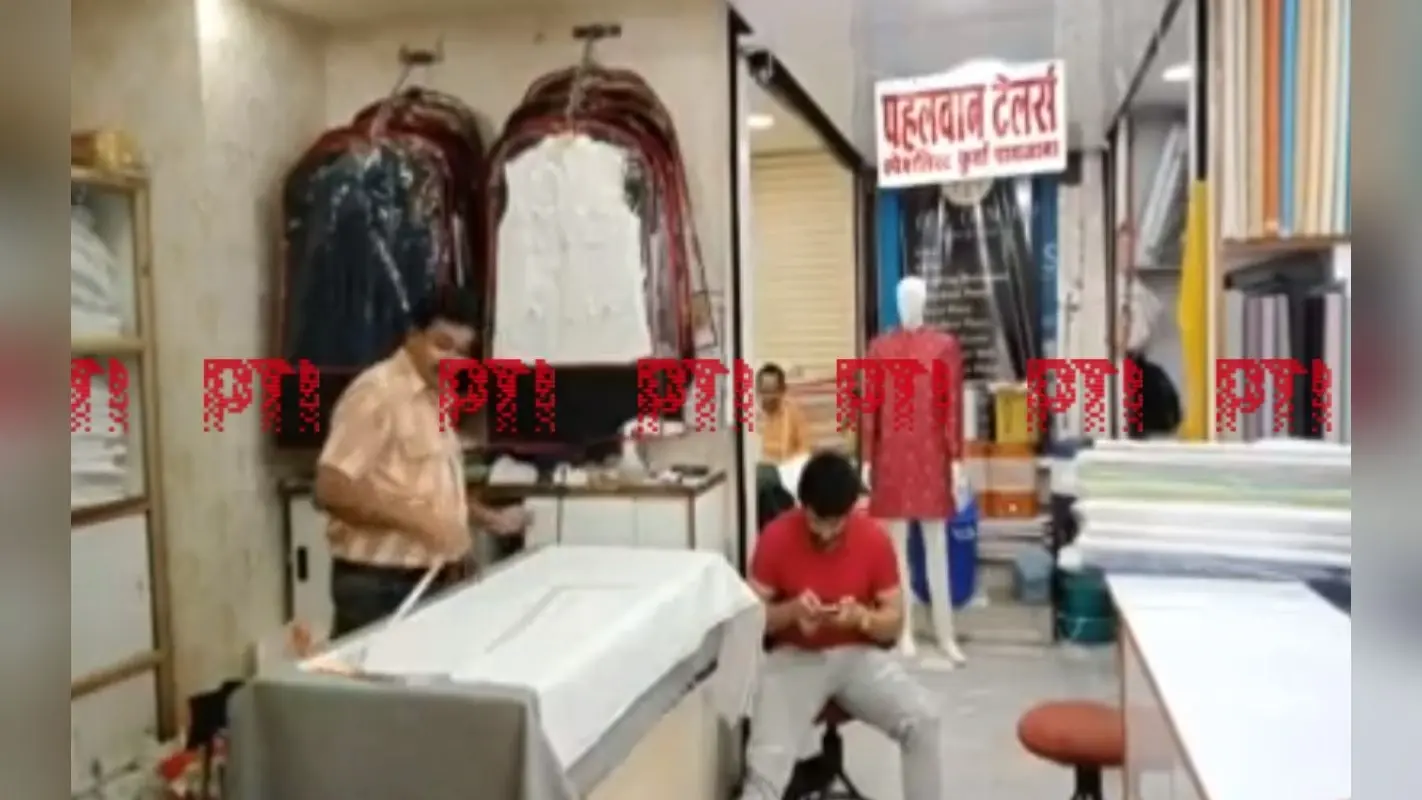 MP Election 2023 : एमपी चुनाव में बढ़ी कुर्ते की मांग, 140 साल पुरानी दुकान बनी नेताओं की पहली पसंद