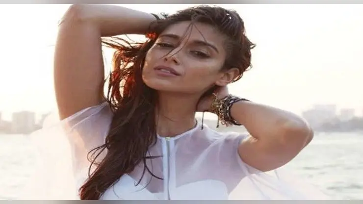 Ileana D’Cruz ने बताया अपने नये बॉयफ्रेंड का नाम, एक्ट्रेस ने फैंस के सवालों का कुछ इस तरह से दिया जवाब