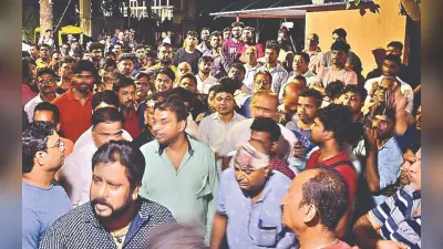 रांची : बाइक में टक्कर मारने पर मांगा पैसा, तो साथियों को बुलाकर पीटा, विरोध में थाने का घेराव