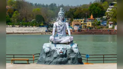 Sawan Fasting Tips: सावन में महादेव को चढ़ाएं ये फलदार चीजें, व्रत के दौरान खुद भी करें सेवन