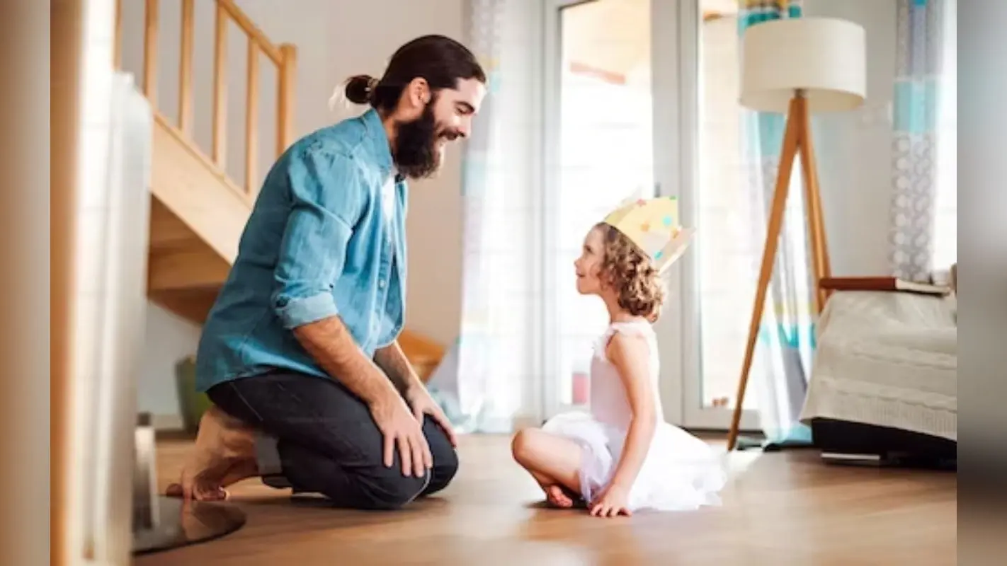 Parenting Tips: एक पिता को भूलकर भी अपनी बेटी से नहीं कहनी चाहिए ये 5 बातें, परिणाम हो सकता है बुरा