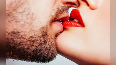 Happy Kiss Day 2023: तेरे होंठो को चुमा तो एहसास हुआ. . . किस डे पर इन शब्दों से करें अपने पार्टनर को इंप्रेस