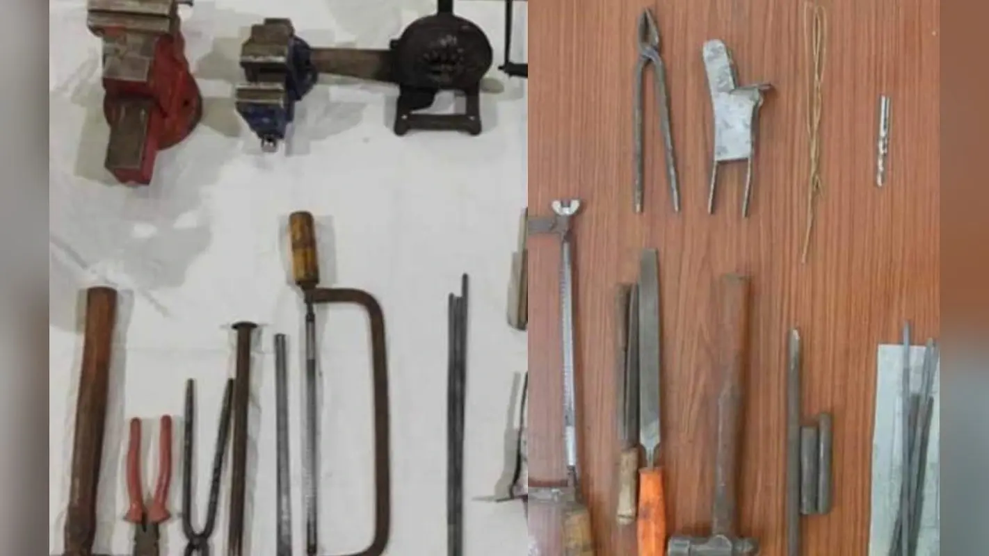 West Bengal: बीरभूम पुलिस को मिली बड़ी सफलता, अवैध हथियारों की फैक्ट्री का किया पर्दाफाश