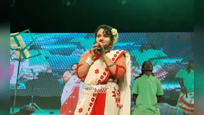 मधुश्री हातियाल के झूमर की स्वरलहरियों पर झूमे दर्शक, झूमर संगीत बचाने में जुटी हैं मधुश्री