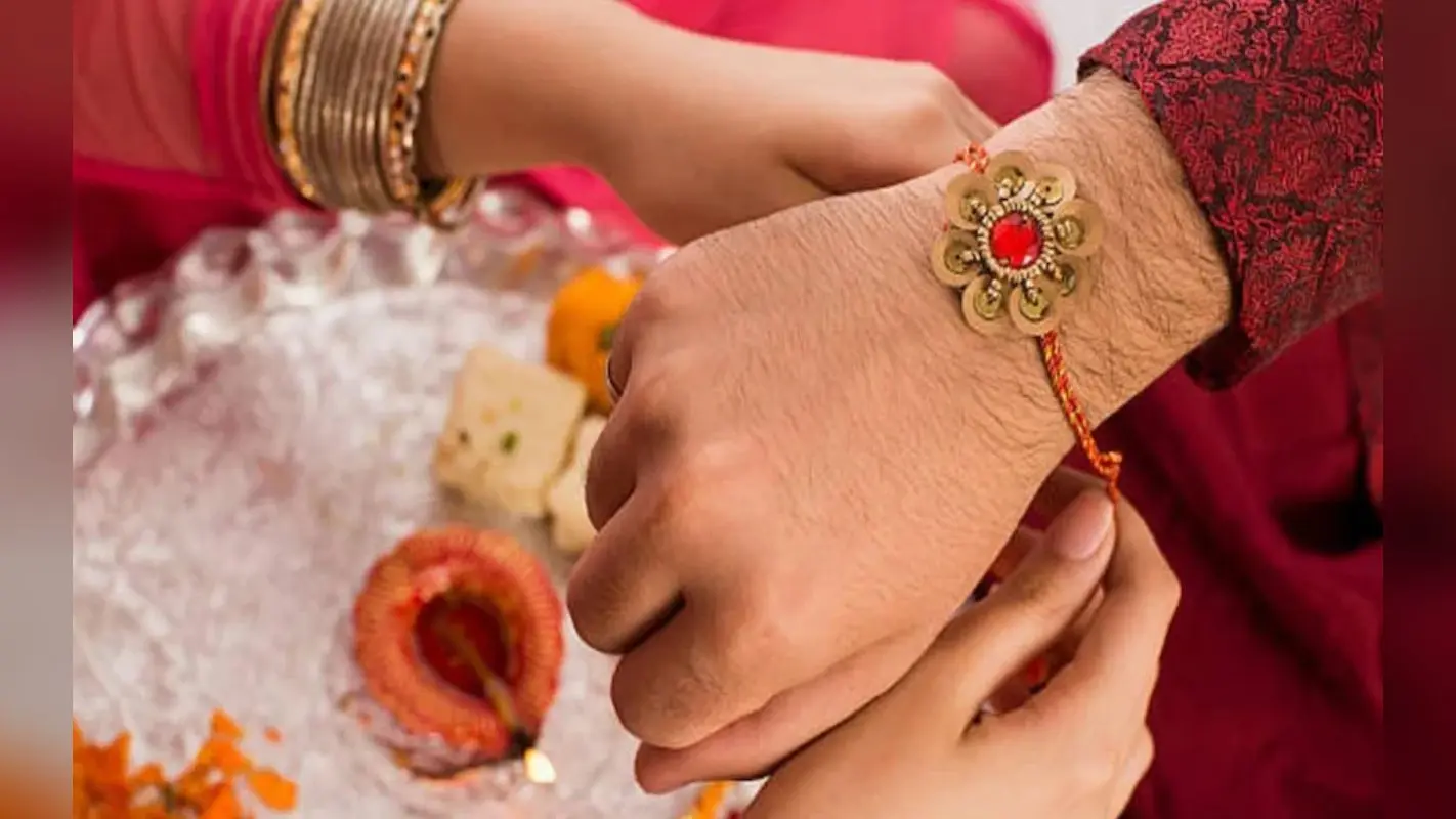 Relationship : सच्चा है आपका प्यार या कर रहा आपके इमोशन से खिलवाड़, इन संकेतों से समझिए