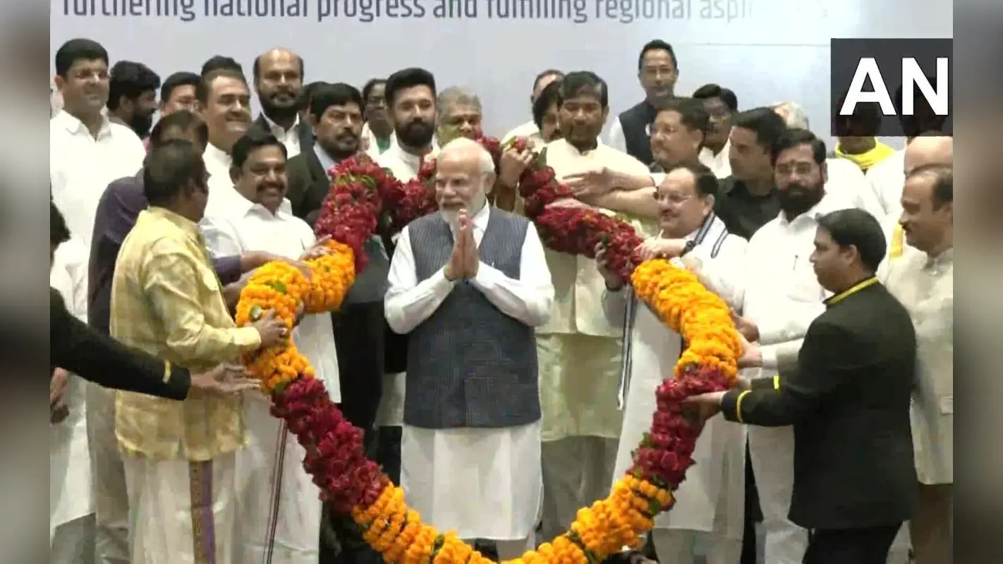 2024 के चुनाव से पहले बीजेपी को साउथ से लगा बड़ा झटका, AIADMK ने किया एनडीए से गठबंधन तोड़ने का ऐलान