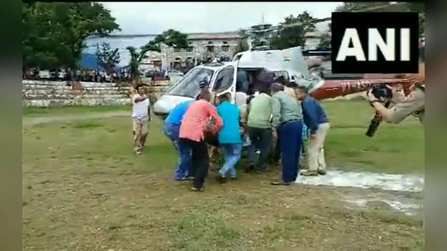 उत्तराखंड के चमोली में दौड़ा ‘मौत’ का करंट, राष्ट्रपति, पीएम समेत कई नेताओं ने जताया शोक, पढ़ें ट्वीट