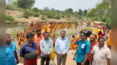 श्रीश्री लक्ष्मी नारायण महायज्ञ व प्राण प्रतिष्ठा के लिए निकाली गई भव्य कलश यात्रा, 351 महिलायें हुई शामिल