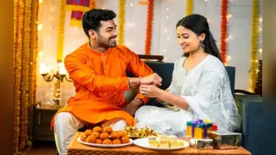 Raksha Bandhan Gift Idea: रक्षाबंधन पर बहनों को बनाएं आर्थिक रुप से सशक्त, इस बार दें ये फाइनेंसियल गिफ्ट