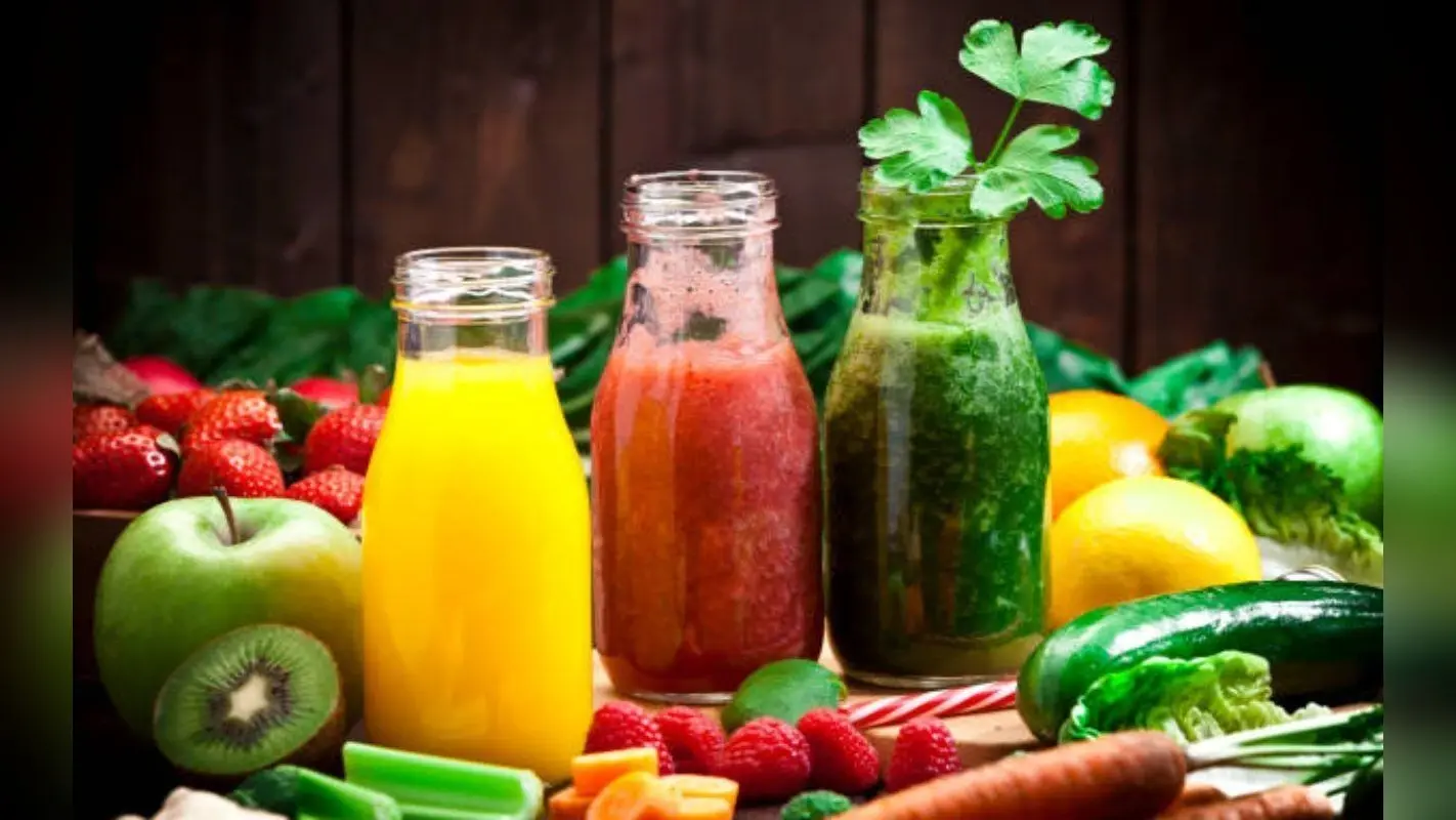 Health Tips: जड़ से खत्म करना चाहते हैं यूरिक एसिड, तो आज से ही शुरू कर दें इसे पीना