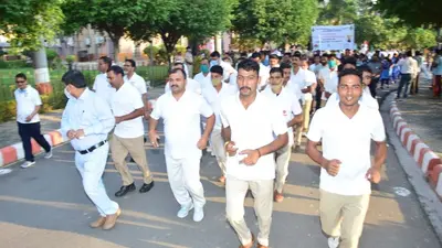 Prayagraj News: उत्तर मध्य रेलवे मुख्यालय में रन फॉर यूनिटी का आयोजन, एक साथ दौड़े कर्मचारी और स्काउट गाइड