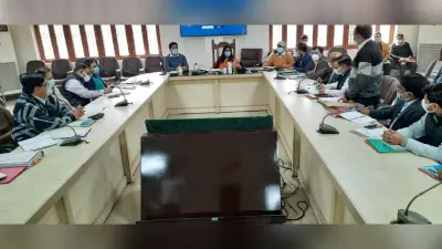 Aligarh News: डीएम साहिबा ने साथा चीनी मिल प्रबन्धन को सुनाई खरी-खोटी, दी यह चेतावनी