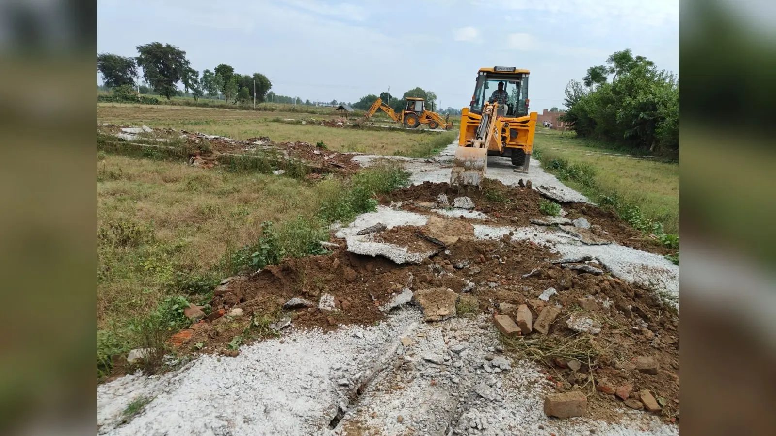 बरेली में 4 अवैध कालोनियों पर चला बुलडोजर, BDA ने अवैध निर्माण किए ध्वस्त, जानें क्या दी चेतावनी…