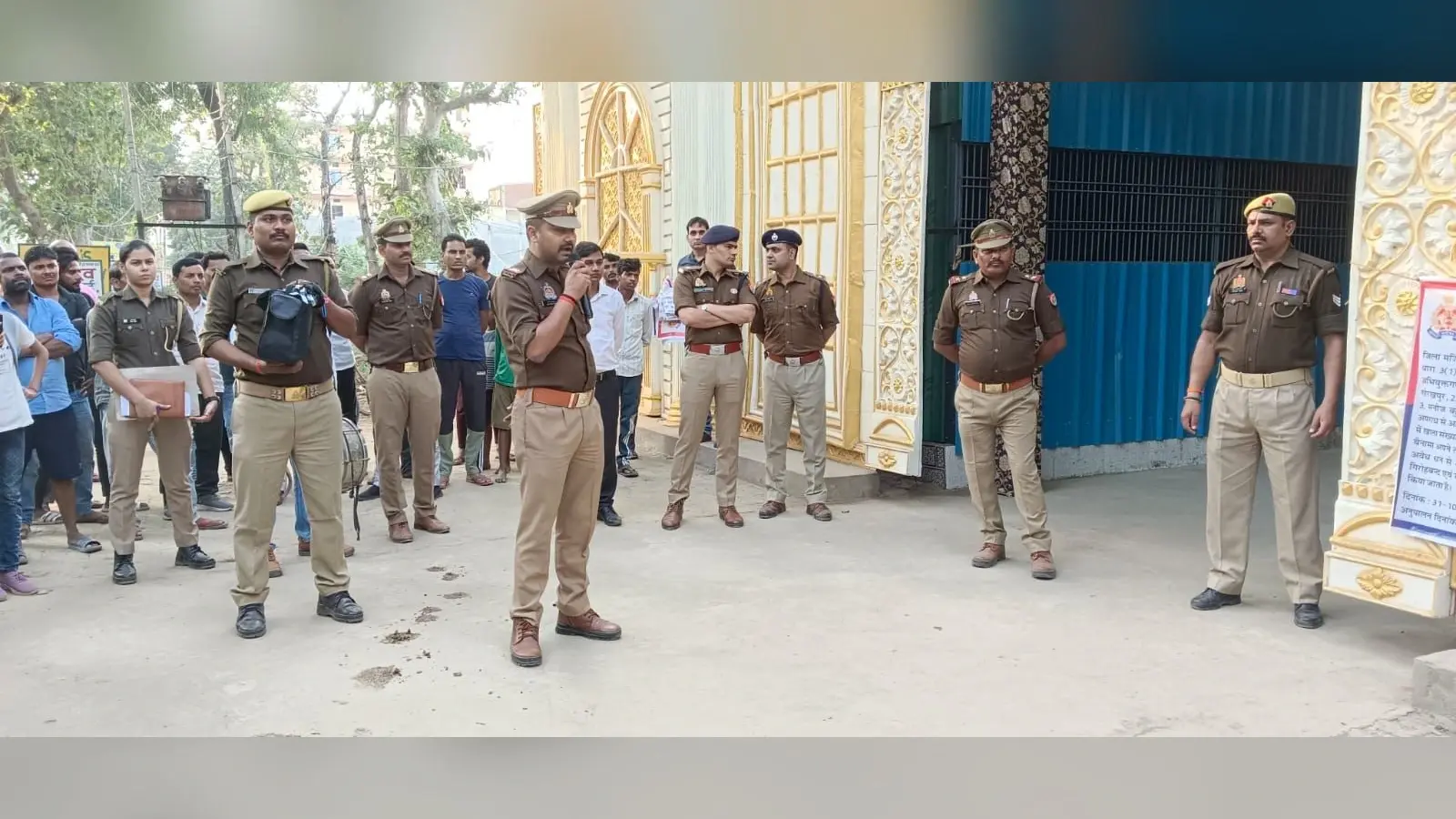 105 करोड़ की कार्रवाई: गोरखपुर पुलिस ने भू माफिया कमलेश यादव के ITI कॉलेज, हॉस्टल , गेस्ट हाउस सब जब्त किया